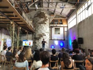 El pasado fin de semana tuve la oportunidad de acudir al DNX Barcelona, uno de los eventos de referencia del nomadismo digital en español.