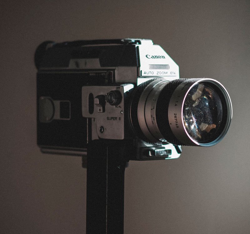 En el post de hoy quiero hablarte de herramientas para teletrabajar desde casa centradas en las videoconferecias: Zoom, Google Meet y Whereby.