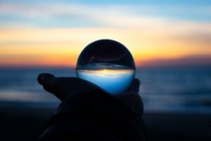 Cofundé Escuela de InteligencIAs (EDI) para demostrar que la IA no sustituye el talento humano, sino que lo potencia — con formación práctica y la Semana de las InteligencIA(s) en San Cristóbal de La Laguna.